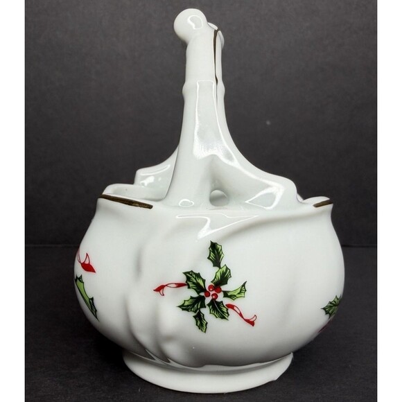 Vintage Lefton China Hand Painted Holly and Berries Trinket Basket w/ Gold Trim - Picture 2 of 6